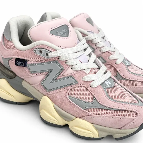 Кросівки New Balance 9060 у рожевому кольорі . мініатюра 4