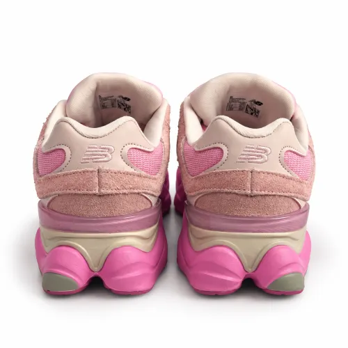 Жіночі кросівки New Balance 9060 в кольорі PINK мініатюра 3