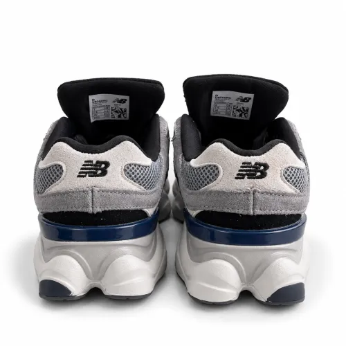 Жіночі кросівки New Balance 9060 в кольорі GRAY мініатюра 3